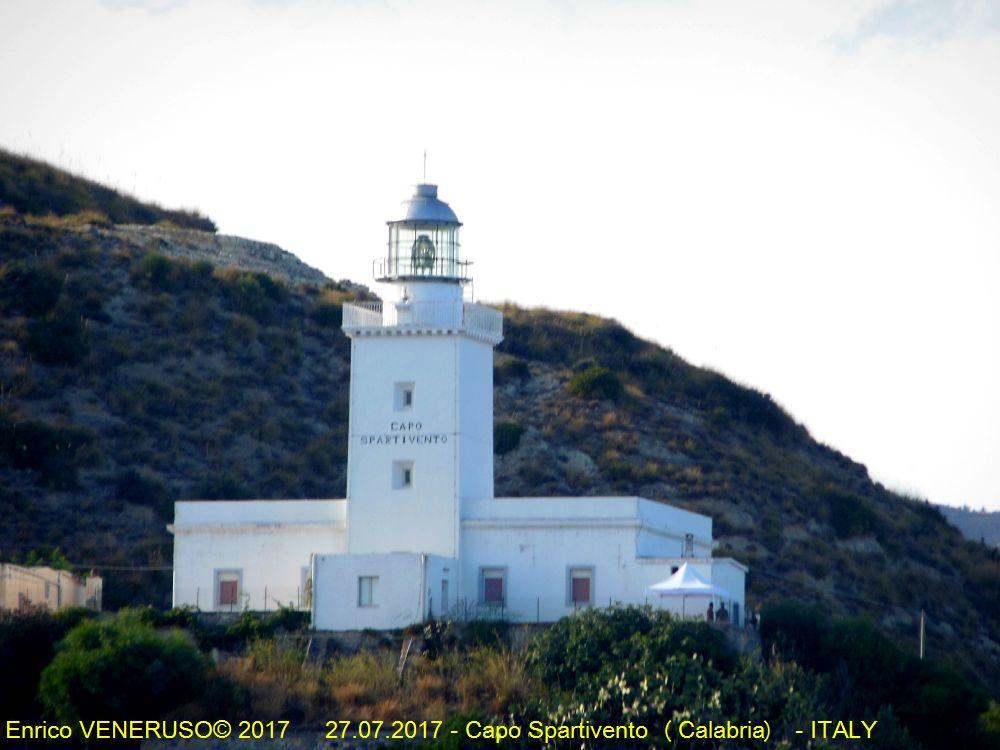 54c  -- Faro di Capo Spartivento  (Calabria)  )- Lighthouse of Capo Spartivento ( Calabria - ITALY).jpg